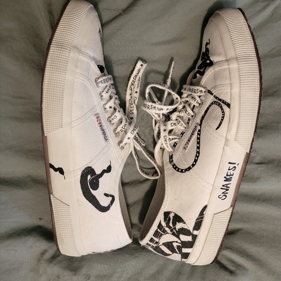 Superga + Deer Dana SNAKES! Black & White Sneakers, Womens EU 42.5, US 11-11.5 - Picture 2 of 7